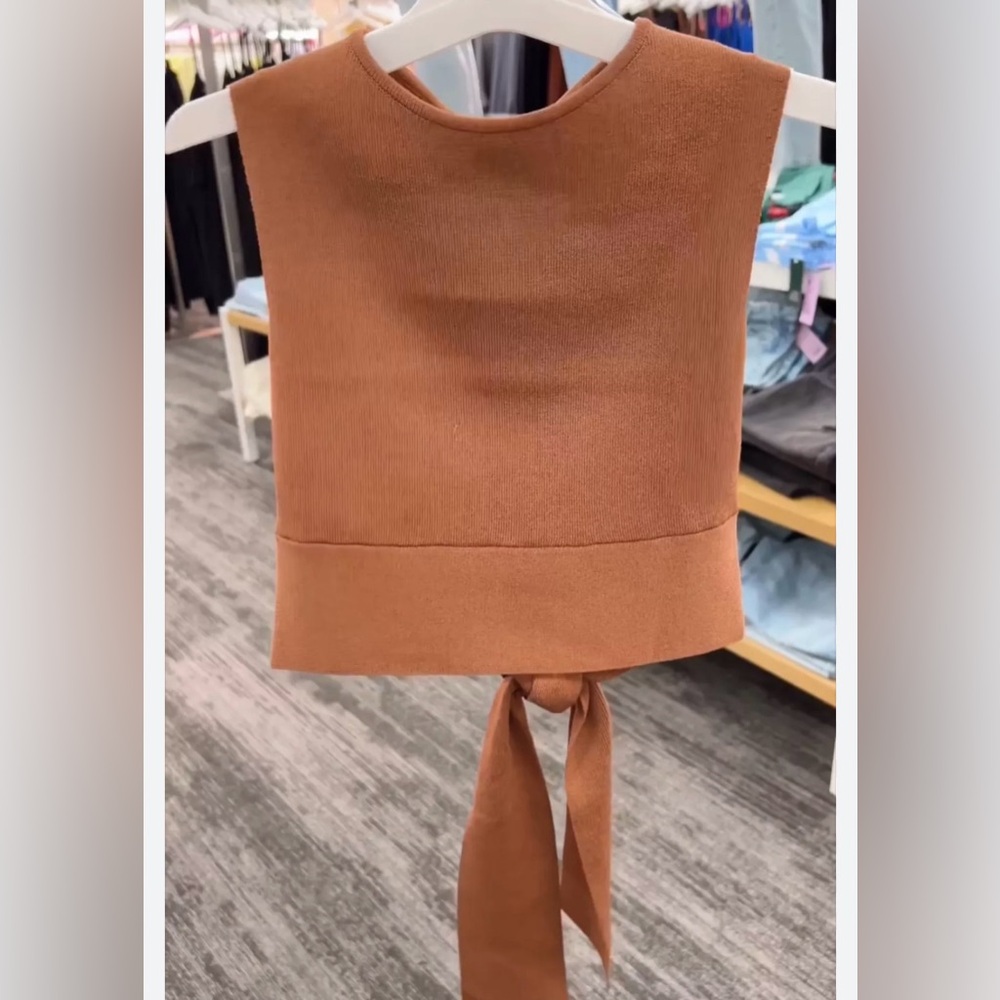 Elegant Brown Shirt with Tie